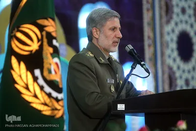  امیر حاتمی، جانشین وزیر دفاع در