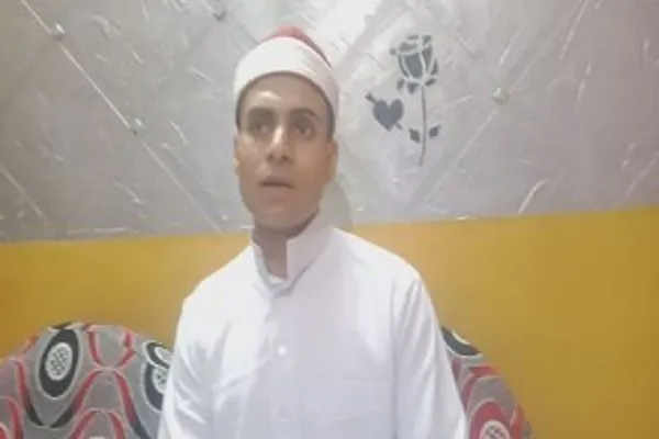 د  مصر یوه قاری  په لس  ډوله قراءت  کې د تلاؤت  یو بریالی قاری دی