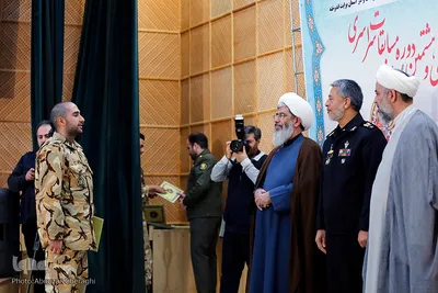 تقدیر از نفرات منتخب  در اختتامیه سی‌وهشتمین دوره مسابقات قرآن کریم کارکنان پایور و وظیفه ستاد ارتش