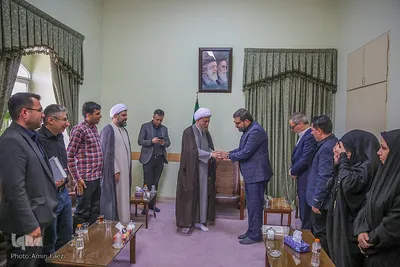 دیدار جهادگران جهاددانشگاهی فارس با نماینده ولی فقیه در استان فارس