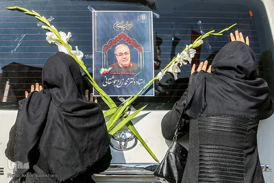 وداع با پیکر شهید مدافع سلامت، دکتر محمد زارع جوشقانی