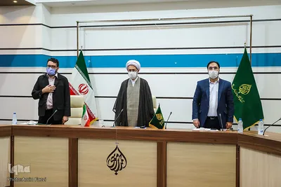 نشست صمیمی آیت‌الله لطف‌الله دژکام امام جمعه و نماینده ولی فقیه در شیراز با خبرنگاران