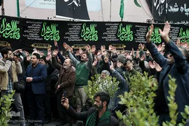 اجتماع عزاداران فاطمی در میدان هفت تیر تهران