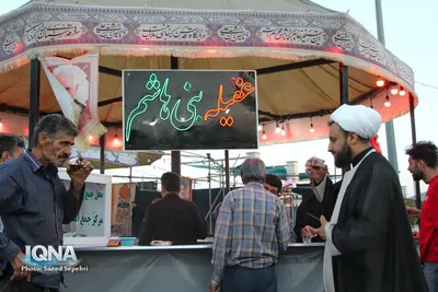 خدمت مواکب ملایر به زائران اربعین
