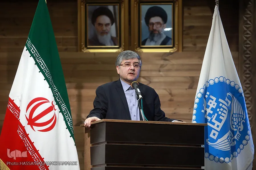 افتخار ما باید داشتن دانشگاهی اسلامی باشد/ مسئولین از گسترش حوزه فرهنگ نترسند