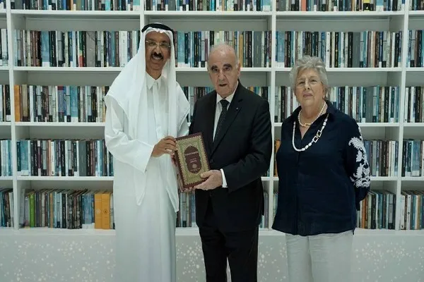 Malta Prezidenti Məhəmməd İbn Rəşid Kitabxanasına nəfis Quran hədiyyə edib