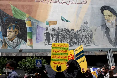 راهپیمایی نمازگزاران تهرانی در حمایت از بیانیه شورای عالی امنیت ملی