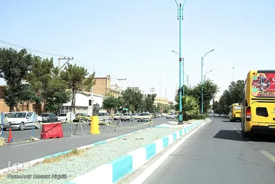 بازدید جمعی از اصحاب رسانه از طرح های در دست اقدام سازمان سیما ، منظر و فضای سبز شهرداری یزد