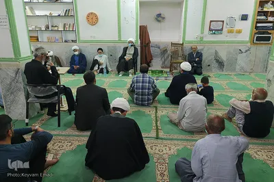 بازدید آیت الله صفایی بوشهری از روستای خورشهاب و بررسی مشکلات این روستا