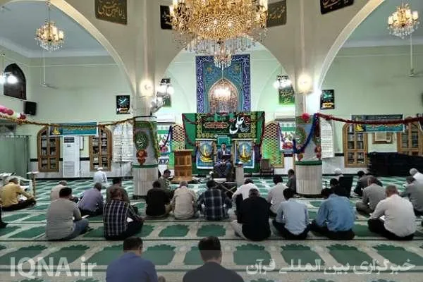 تلاوت قاری ممتاز کشوری در مسجد توحید بوشهر + عکس