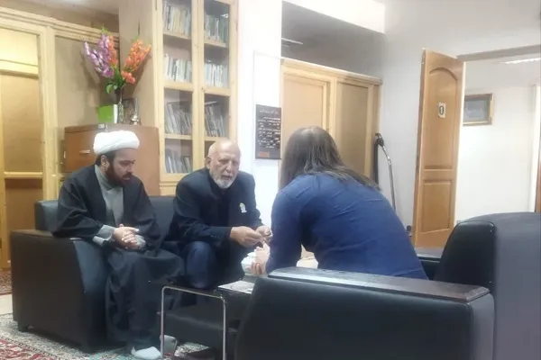 تشرف دو مسیحی به دین مبین اسلام + عکس