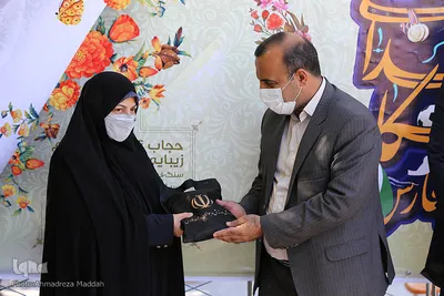 تجلیل از خانواده شاهد و ایثارگر ورزشکار و تقدیر از حجاب برتر در ورزش بانوان فارس‎‎