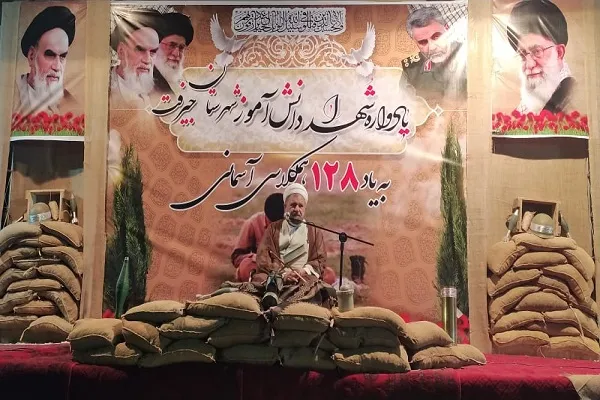 دبیرستان امیرکبیر جیرفت به موزه شهدای دانش‌آموز تبدیل شود
