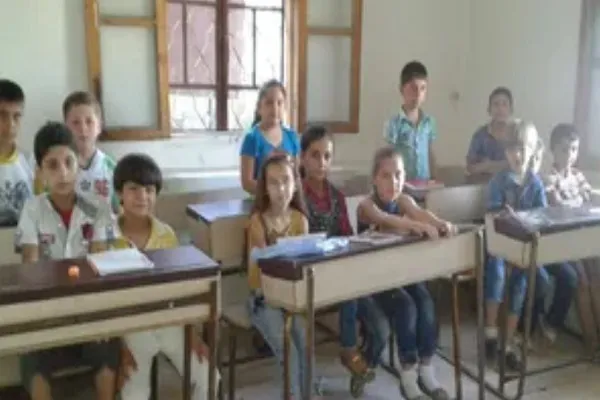 Suriya təhsil nazirinin din əleyhinə qərarına etirazlar