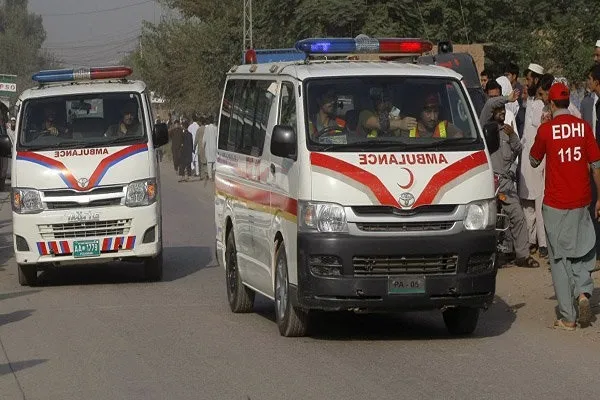 Pakistan'da milletvekili adayına bombalı saldırı