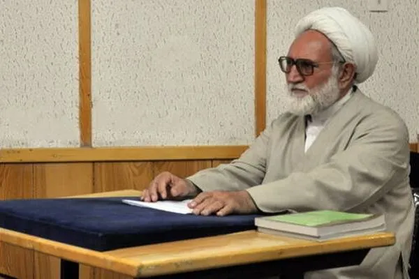 حجت‌الاسلام والمسلمین مهدی پیشوایی درگذشت