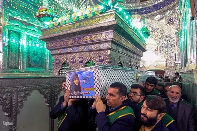 مراسم وداع با پیکر شهید معصومه کرباسی در حرم شاهچراغ