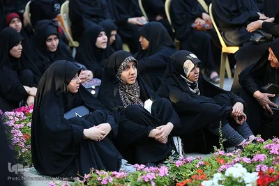 اجتماع دختران دهه هشتادی در گذر فرهنگی چهارباغ‎