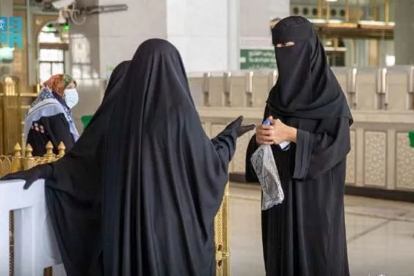 برنامه‌ها و خدمات برای کمک به بانوان زائر مسجد الحرام