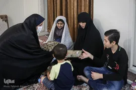 دیدار با خانواده شهید تقوی