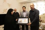 دیدار شهردار منطقه ۳ تبریز با خانواده شهید «رضا پورعلی»