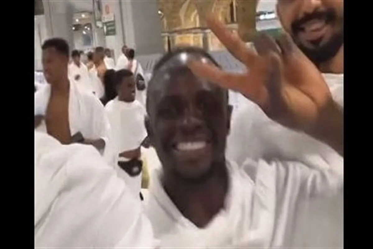 Mchezaji soka wa Senegal Sadio Mane ashiriki Hija ndogo ya Umrah na wenzake wa Al Nassr