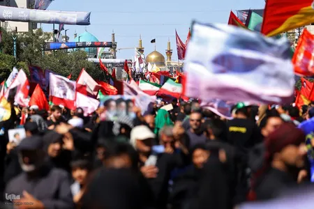 تشییع پیکر مطهر رهبر شهید در مشهد مقدس /1