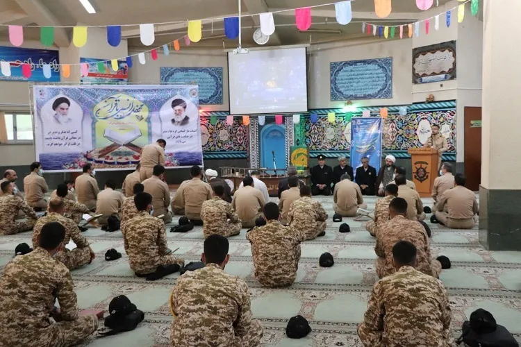 محفل انس با قرآن در نیروی دریایی رشت برگزار شد