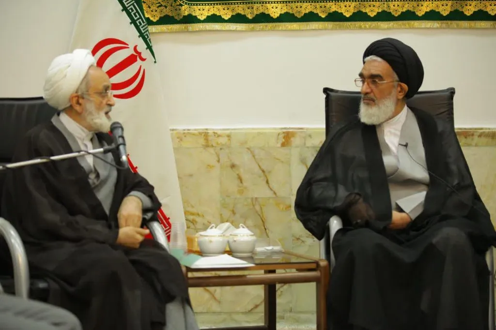 قم؛ میزبان همایش «در انتظار خورشید»