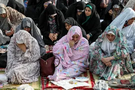 نماز عید سعید فطر در حرم حضرت عبدالعظیم(ع)