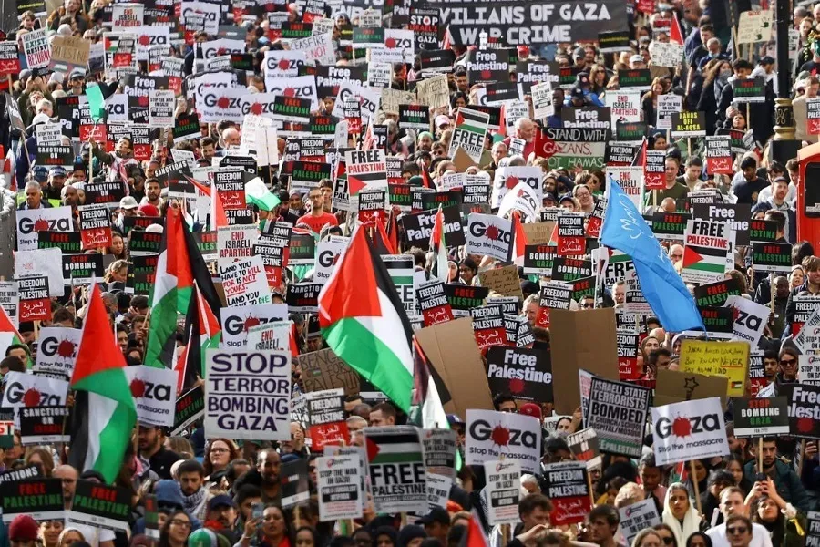 Libu-libong Nagmartsa sa London, Iba Pang mga Lungsod sa Uropa para Suportahan ang mga Palestino