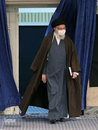 مراسم عزاداری و قرائت زیارت اربعین در حسینیه امام خمینی(ره)