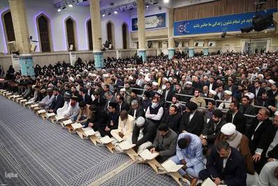 دیدار شرکت‌کنندگان مسابقات بین‌المللی قرآن کریم با رهبر معظم انقلاب