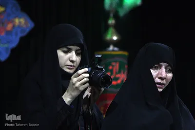 وداع با پیکر شهید مدافع حرم حمزه کاظمی