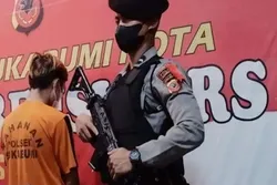 Indonesische Polizei in West-Java bestraft Mann wegen Blasphemie aufgrund Schändung des Korans