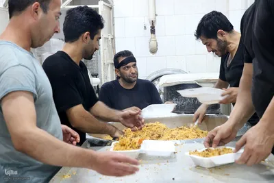 طبخ هفت هزار غذا همزمان با ظهر ۱۳ محرم در یزد‎