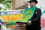 حضور خادمین و پرچم حرم مطهر امام رضا(ع) در اهر
