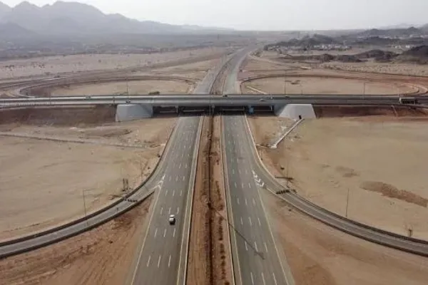 Début de la phase finale de la route reliant Djeddah à la Mecque