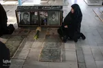 غبارروبی و عطرافشانی مزار شهدا با گل نرگس ـ بهبهان