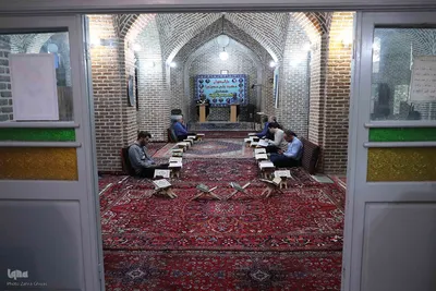 جلسه تخصصی قرائت قرآن کریم در مسجد استاد شاگرد تبریز