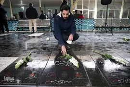 حضور کاروان قرآنی انقلاب در گلزار شهدای امامزاده سید علی اصغر(ع) 