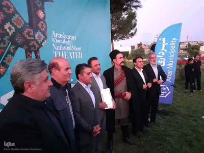آیین اهتزاز پرچم جشنواره ملی تئاتر کوتاه ارسباران در اهر
