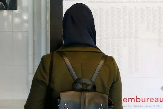 Germania: ragazza musulmana di undici anni ferita in aggressione xenofoba