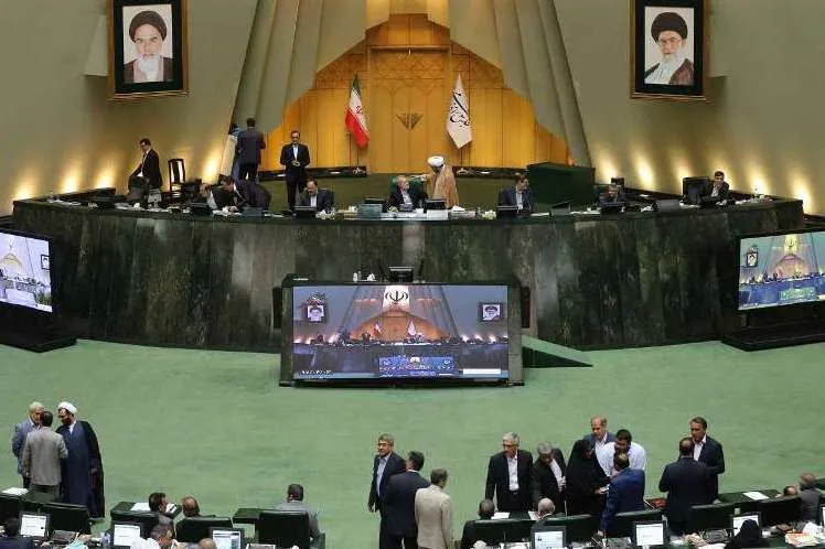 رفع خطر فوری از طفل و نوجوان در معرض خطر و بزه دیده/ قیمومت و حضانت تعیین تکلیف شد