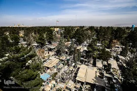 خانه تکانی قبور شهدا در آخرین پنجشنبه سال ۹۶