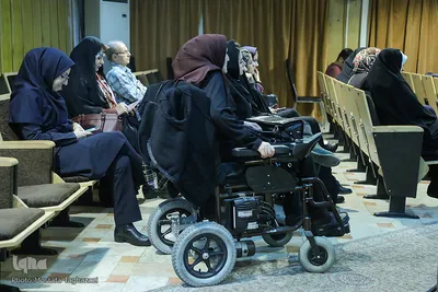 گفت‌وگوی علی مطهری با دختران و پسران انقلاب در مورد حجاب