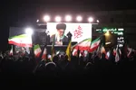 حضور گسترده مردم در میدان ولیعصر(عج) در سومین شب آیین همبستگی