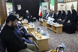 شاعران، ابعاد وجودی رهبر شهید را در قالب شعر به جامعه منتقل کنند