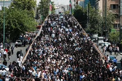 تشییع پیکر مطهر ۱۵۰ شهید دفاع مقدس