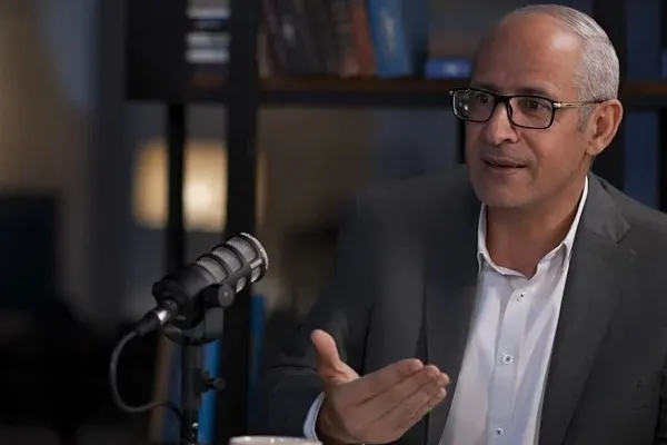 المستشرقون الغربيون يتغاضون عن سمات موثوقية التدوين القرآني